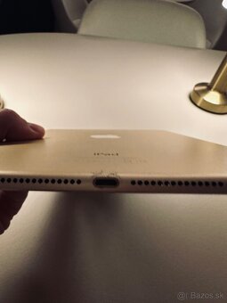 iPad Air 2 zlatý 128GB - 5
