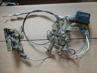 W638 VITO:Blinkry/Stínítka/Zámky/Svazky dveř/Lampy - 5