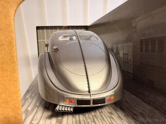 1:18 Bugatti Type 57 SC Atlantic 1938 Silver - Solido - 5