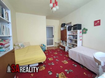 NA predaj 3 izbový byt Šarovce so záhradkou a garážou - 5