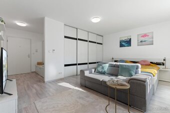 PRENÁJOM 1-IZBOVÝ BYT S PRIESTRANNÝM BALKÓNOM A PARKOVANÍM - 5