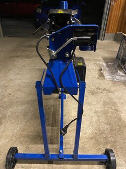 Štiepačka na drevo - 5