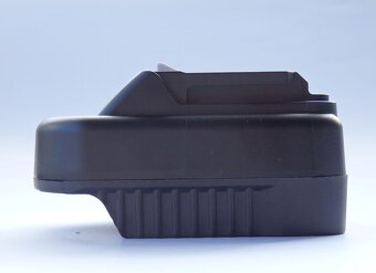 Adaptér MAKITA 18V / MAKITA 12V max - 5