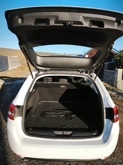 Predám auto Peugeot 308 sw 1.6HDi - 5