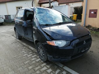 Mitsubishi Colt 2009-2012 - 5