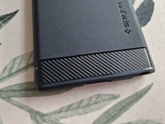 Nepouživané púzdro Spigen Rugged Armor na Samsung S22 Ultra - 5