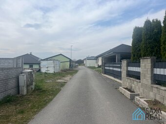 Staveb.pozemok 1206 m2,kanalizácia, Chrastné -Family rezort - 5