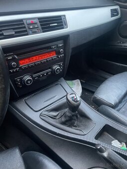 Rozpredam BMW e91 2.0d 130kw - 5