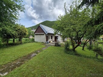Domček so záhradou / 592 m2 / - Dolná Mariková - 5