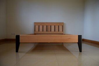 posteľ z masívneho bukového dreva - 5