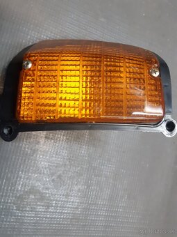 Skoda 120,130,rapid predné smerovky - 5