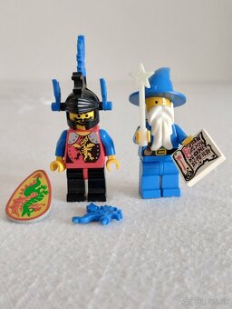 LEGO Castle 6048 Majisto's Magical Workshop - 5