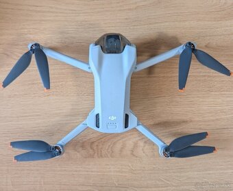 Dji mini 3 + ovladač RC +3 baterky a pristavacie nožicky - 5