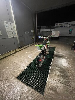 Predám Kawasaki Kxf 250 (full akrapovič) - 5