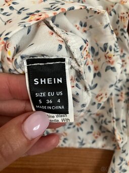 ♥ Kvetovaný crop top Shein ♥ - 5