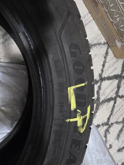 Goodyear ULTRAGRIP PERFORMANCE + SUV 225/55 R18 102V - 5