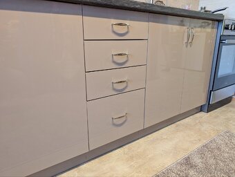 Renovácia nábytku - 5