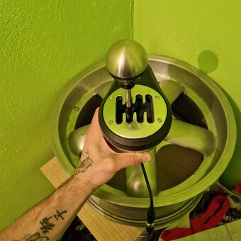 Thrustmaster TH8A add-on shifter - 5