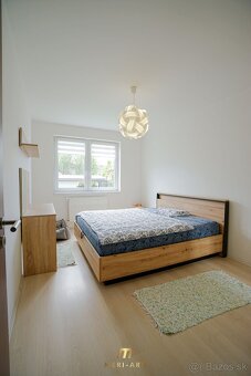 Na predaj 3i rodinný dom, terasa, upravená záhrada, Rajka - 5