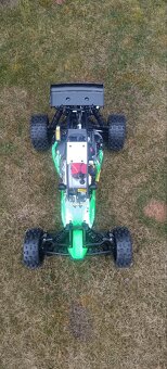 Predám ČISTO NOVÉ 1:5 BENZÍNOVÉ RC auto Rovan Baja 5b zel. - 5