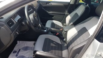 VW Jetta - 5