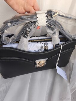 Čierna kabelka zn. Guess - 5