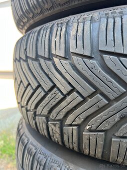 Predám plechové disky 5x112 so zimnými pneu 195/65 R15 - 5