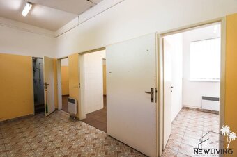 Exkluzívne na predaj polyfunkčná budova vo Vrbovom - 5