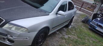 Rozpredám Škodu Octavia 2 sedan - 5