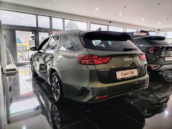 KIA CEED SW 1,5 T-GDI SILVER SILVER PACK - 5