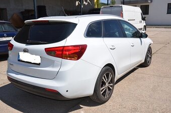 Kia Ceed sporty wagon 1.4 CVVT, 73 kW, M6, havarovaná - 5