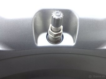 Hyundai Kona / Kia original zimna sada kolies s TPMS - 5