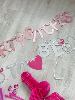 Dekoracie na ladies night / rozlúčku so slobodou - 5