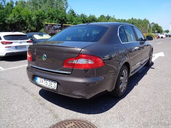 Škoda Superb 1.6 TDI Elegance - 5