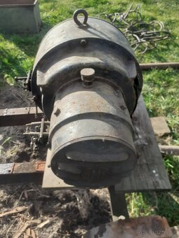 Dynamo - Generátor  dva kusy - 5