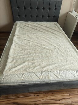 Predám posteľ aj s madracom - 5