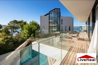 5izb LUXUSNÁ VILA, SUKOŠAN, 15m od mora, bazén, suterén, par - 5