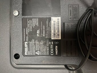 PHILIPS 5500er Serie 32'' - 5