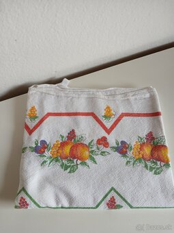 Retro obrusy 14 ks a 1 prestieranie spolu len 5 e - 5