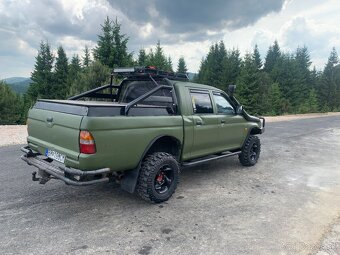 Mitsubushi L200 - 5
