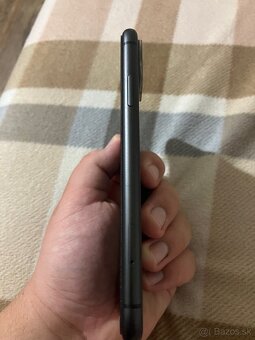 iPhone 11 64GB black - zdravie batérie 85% - 5