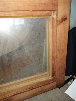 drevené okno pivnica - 5