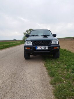 MITSUBISHI L200 - 5