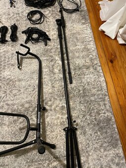 Káble/veci zo skúšobne - 5