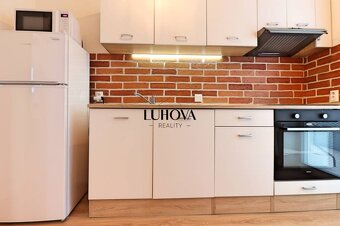 Praktická garsónka v NOVOSTAVBE - 5