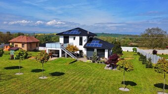 VRÁBLE - rodinný dom s pozemkom 2000 m2 - 5