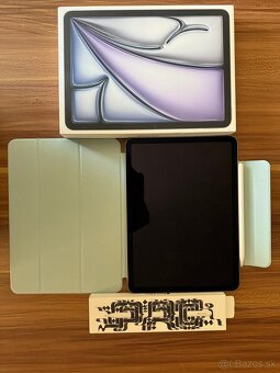 Apple iPad Air 11" M2 Wi-Fi + Cellular 256GB - 5
