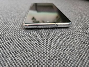 Samsung S20 FE - 5