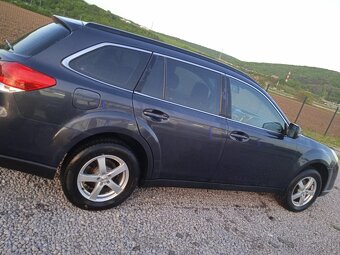 Predám Subaru Outback 2.0D 110Kw 4x4 2011 - 5