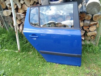 Skoda Fabia 2 zadné prave dvere - 5